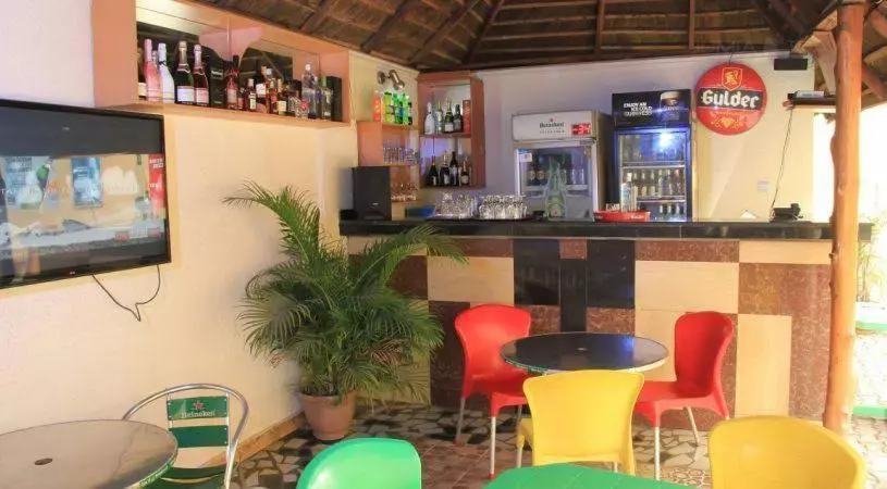 هتل Chantella Suites