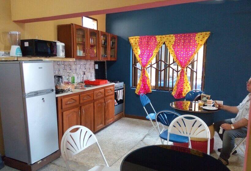 Pensionat Feehi S Place