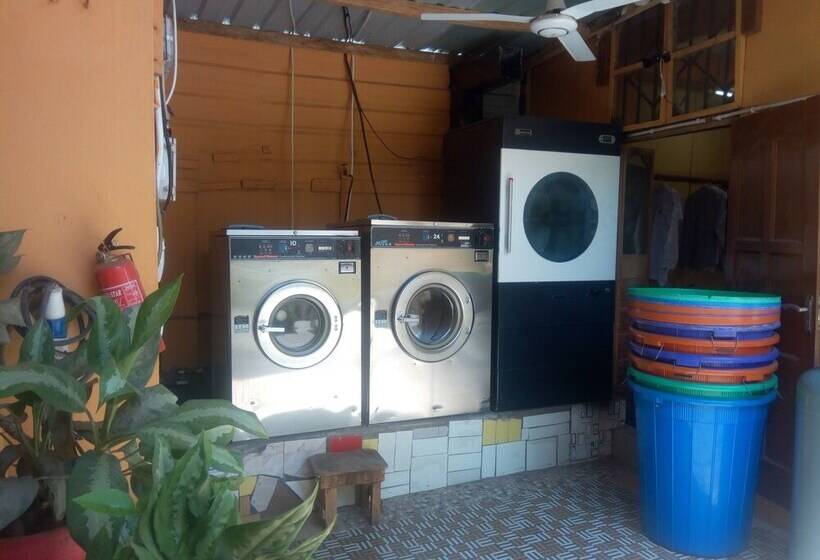 Pensionat Feehi S Place