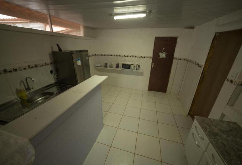 پانسیون Nova Pousada Golfinho