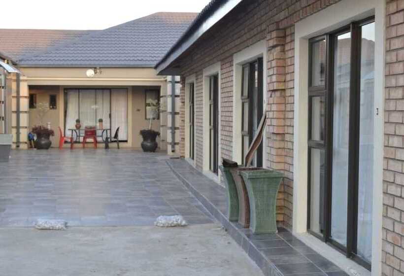 펜션 Thembisi Guesthouse