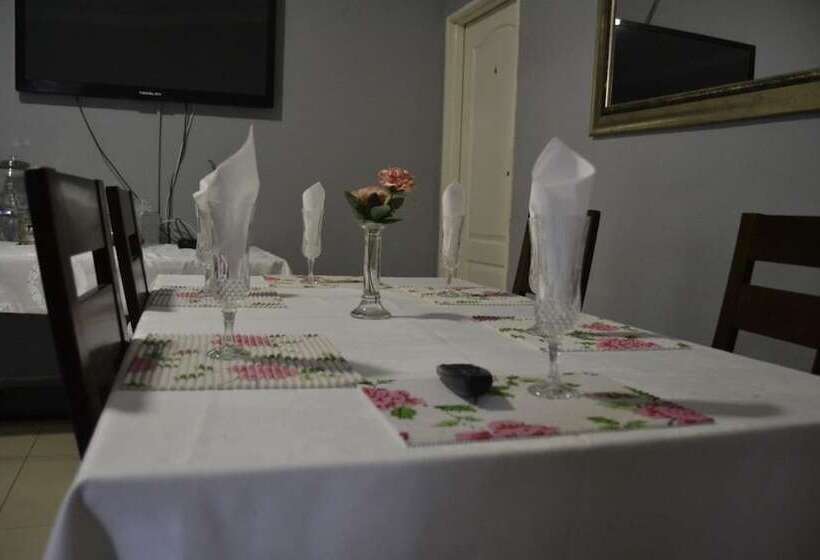 펜션 Thembisi Guesthouse