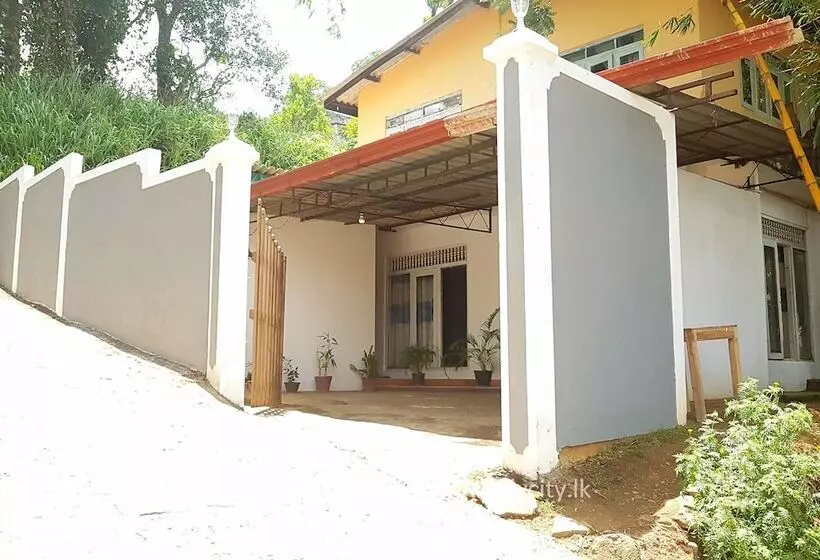 هاستل 31 Kandy Guest House
