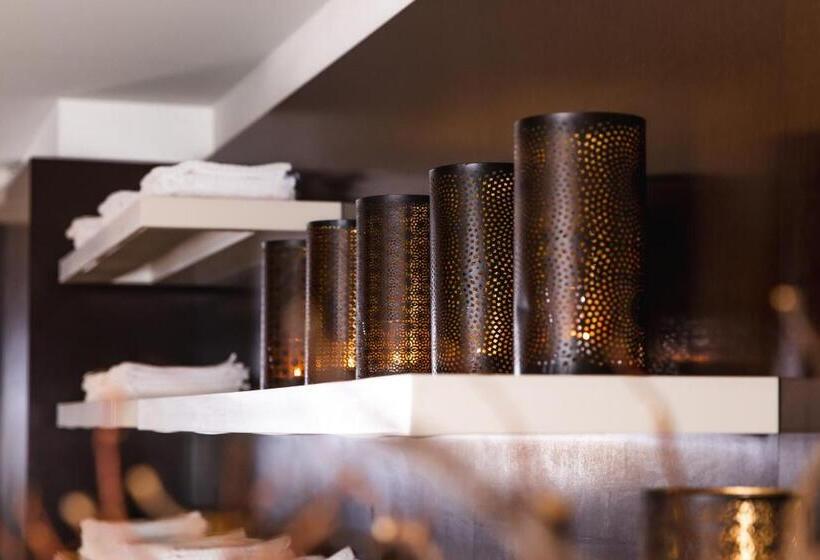 هتل Theresi Appartements