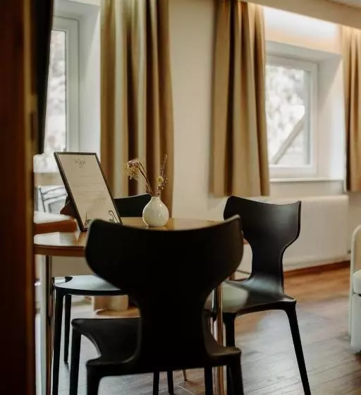 Hotelli Theresi Appartements
