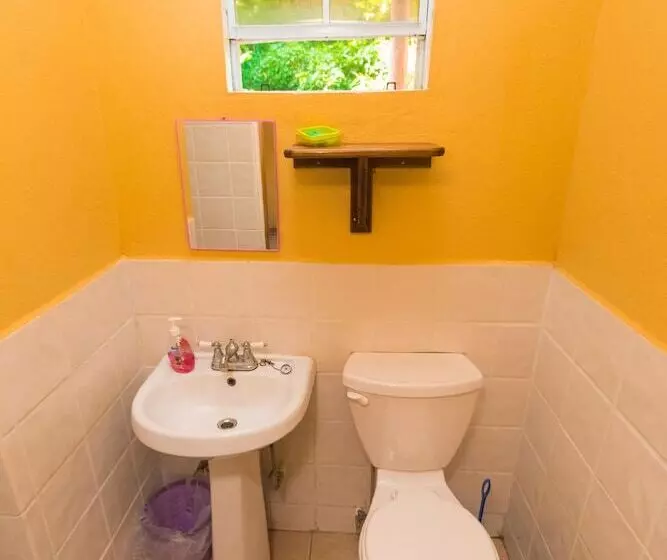 پانسیون Serenity Escape St Lucia