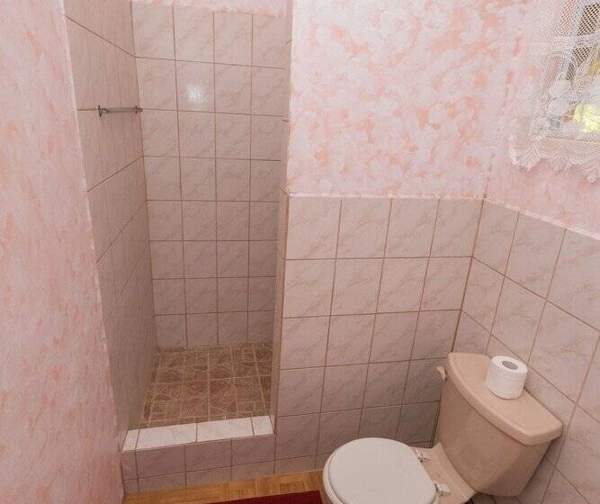 پانسیون Serenity Escape St Lucia