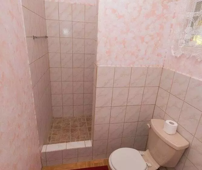 پانسیون Serenity Escape St Lucia