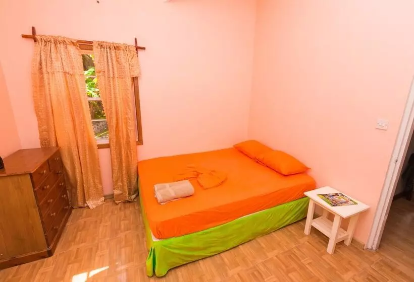 پانسیون Serenity Escape St Lucia