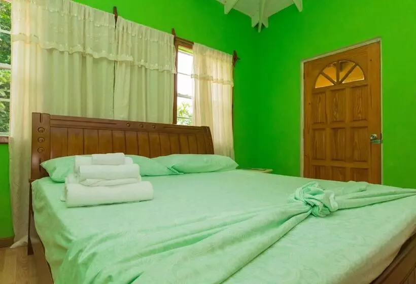 پانسیون Serenity Escape St Lucia