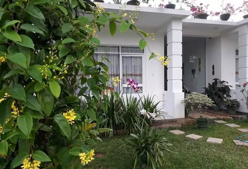 پانسیون Villa Olga
