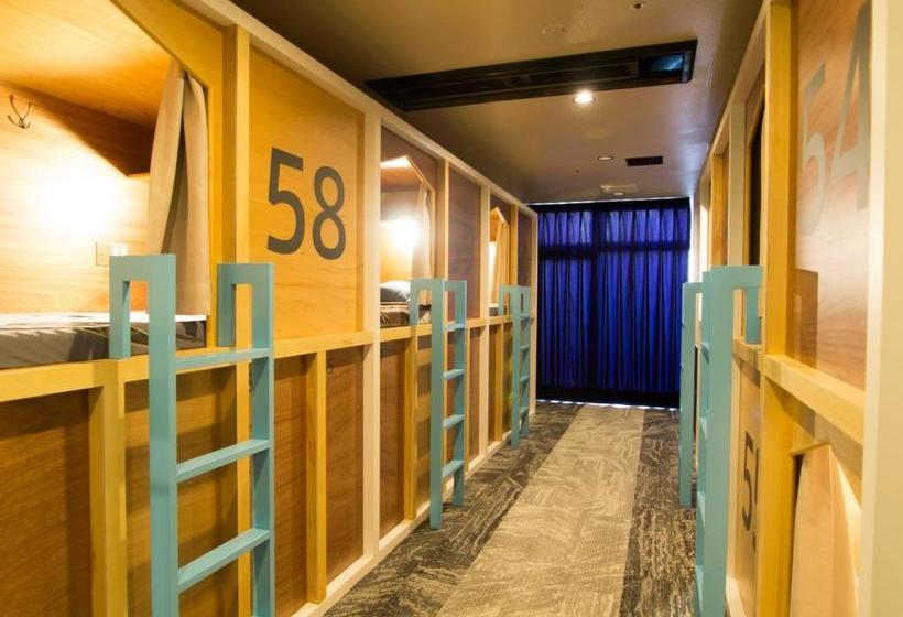 カプセルホテル Comics & Capsule Comicap Kyoto