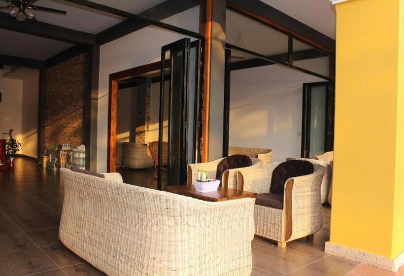 Pensión Good Morning Kampot