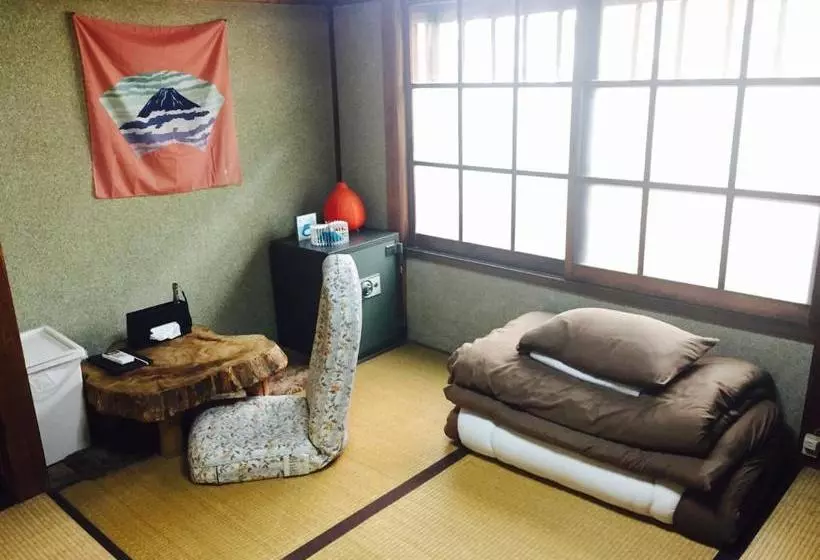 ペンション Guest House Toranjyo Lit