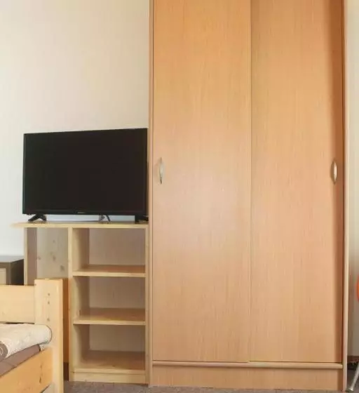 Majatalo Penzion V Ráji