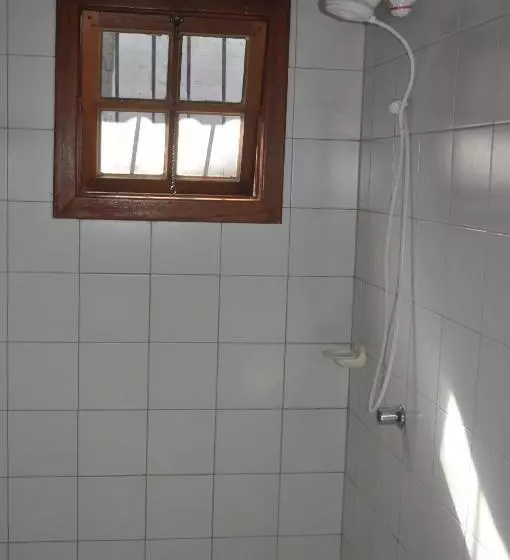 ペンション Sitiopousada.  Os Tres