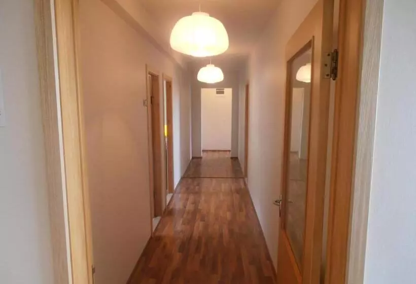 هتل Giljur Guesthouse