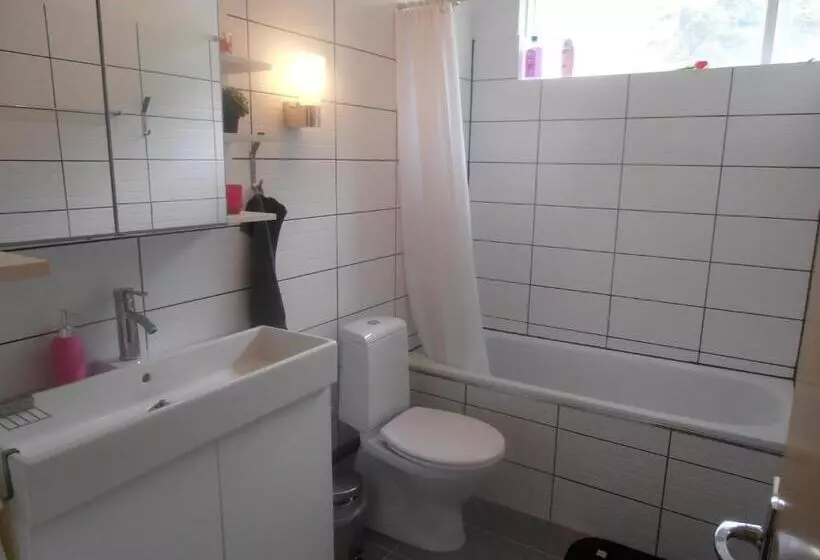هتل Giljur Guesthouse