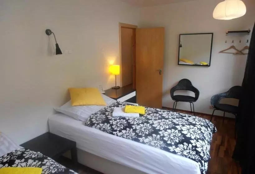 هتل Giljur Guesthouse
