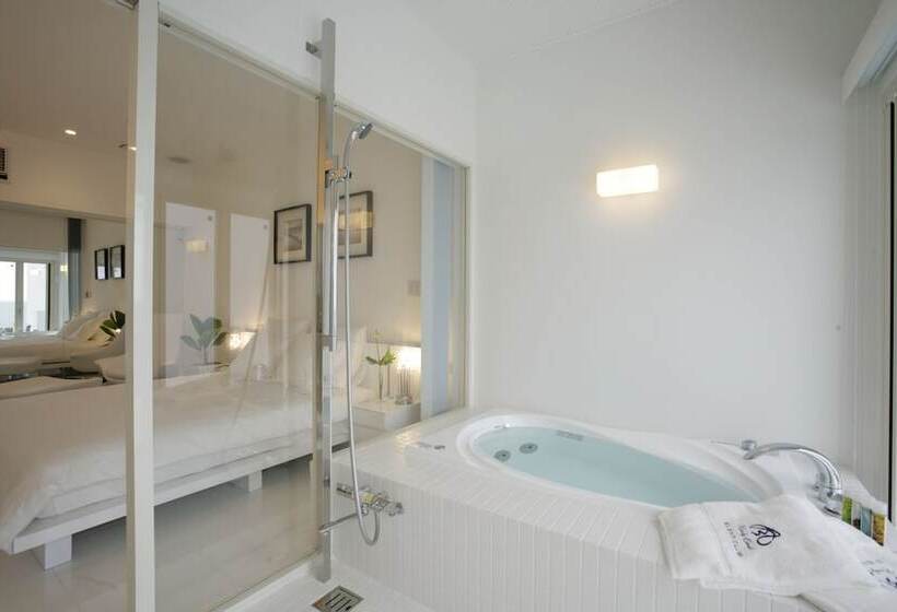 فندق Windy Earth Silent Club