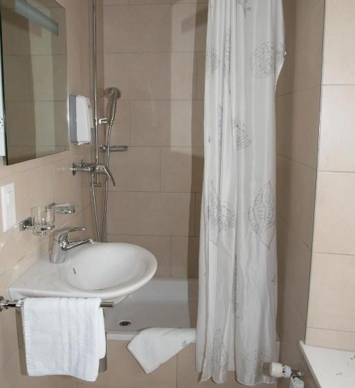 הוסטל Gasthof Seefeld