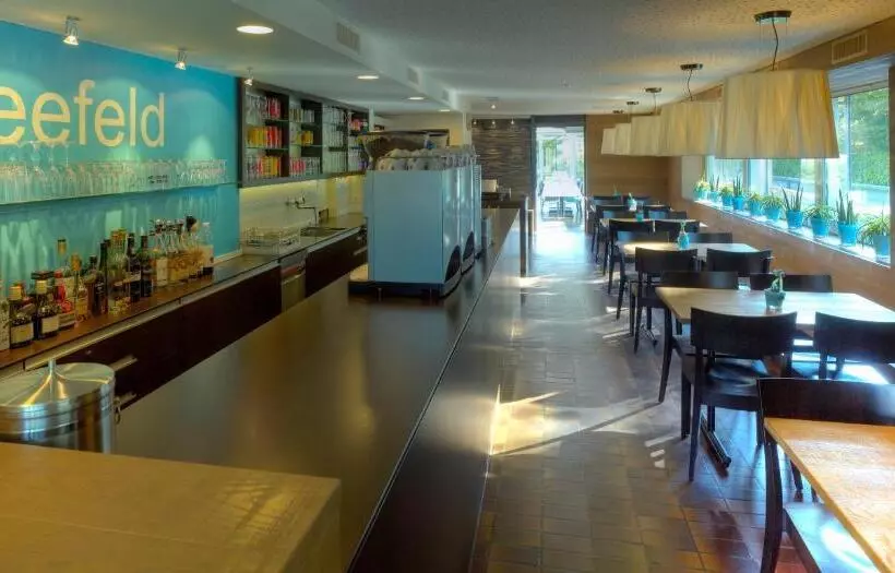 ユースホステル Gasthof Seefeld