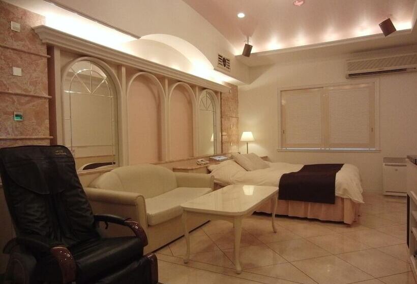 בית מלון כפרי Hyper Noah