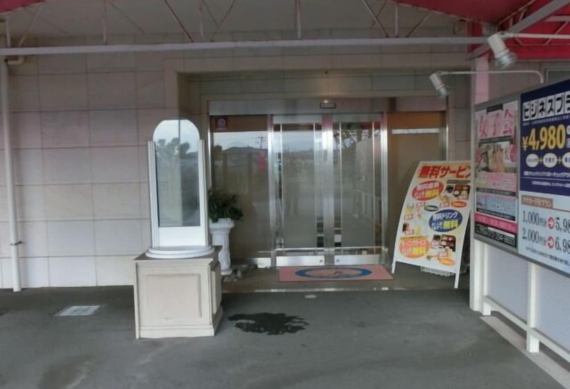 בית מלון כפרי Hyper Noah