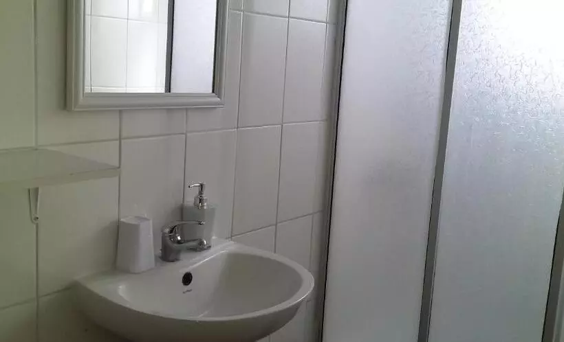 پانسیون Hostal Tunquelen