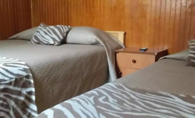 پانسیون Hostal Tunquelen