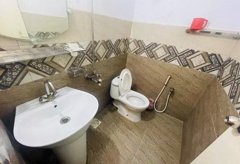 Pension Rehaish Inn Model Colony