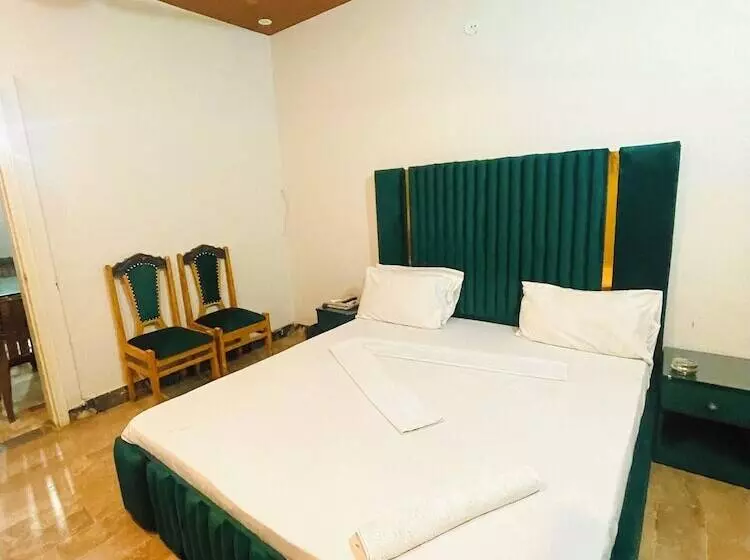 Pension Rehaish Inn Model Colony