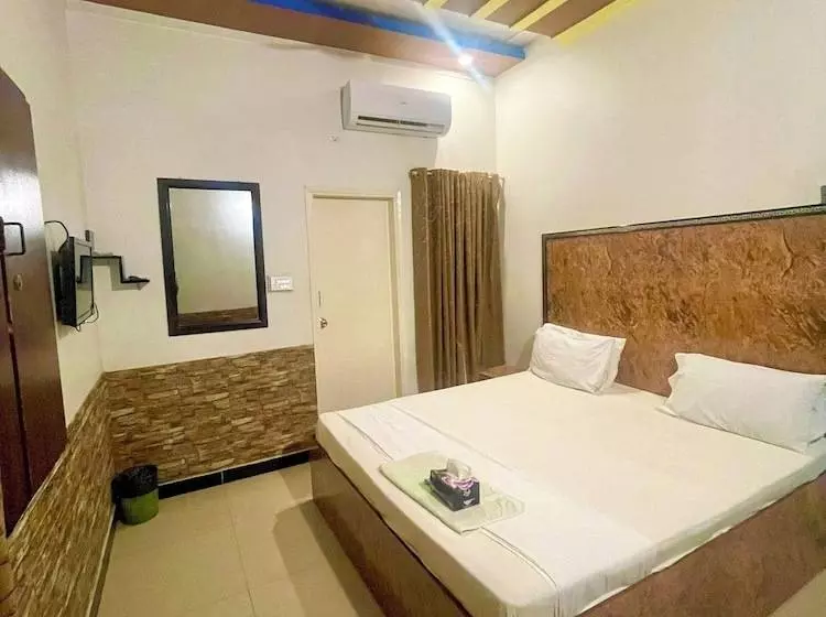 Pension Rehaish Inn Model Colony