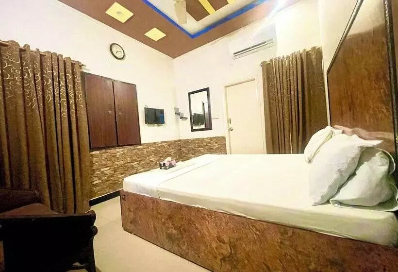 Pension Rehaish Inn Model Colony