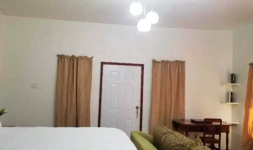 پانسیون Wilton House