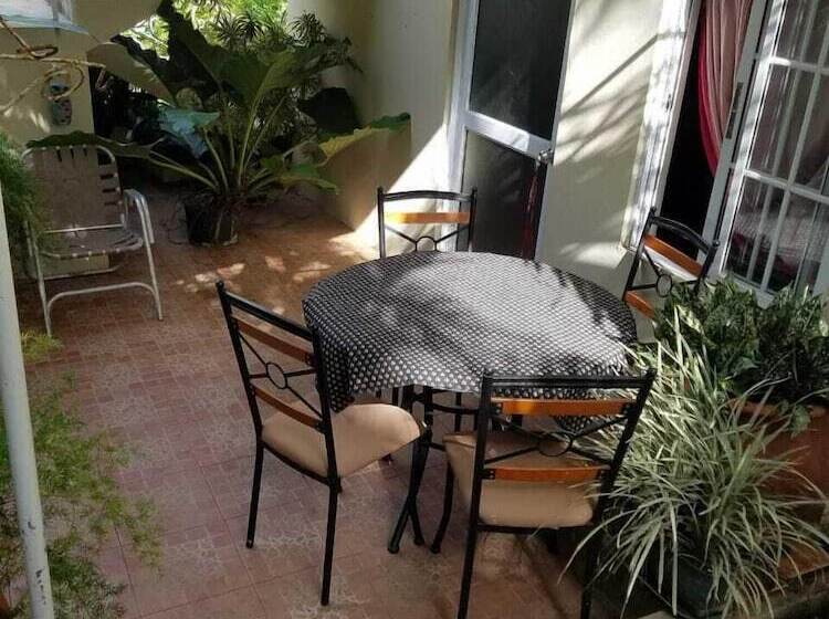 پانسیون Wilton House