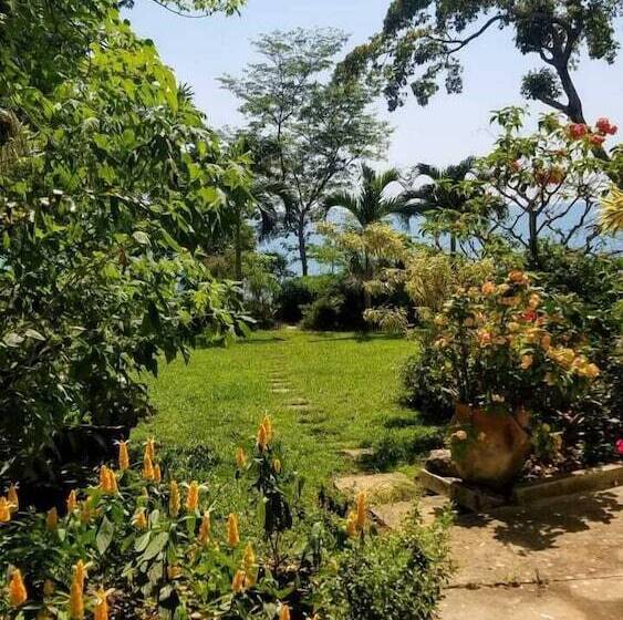 پانسیون Wilton House