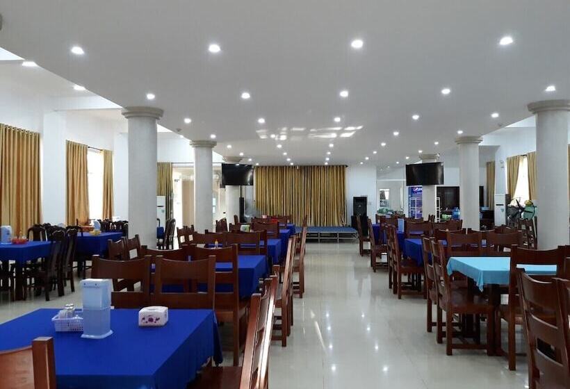 پانسیون Nha Khach Con Dao