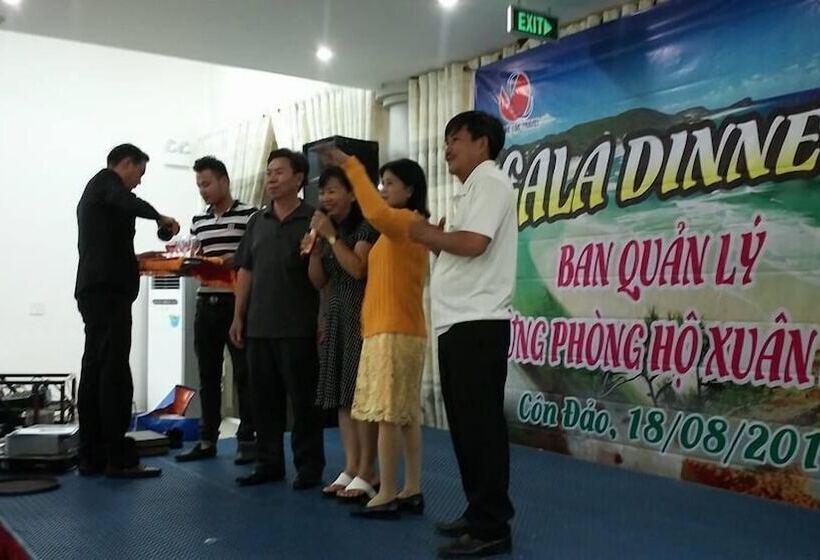 پانسیون Nha Khach Con Dao