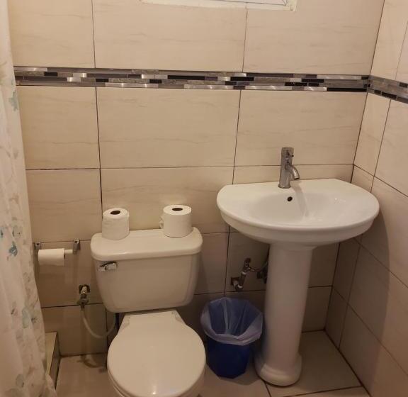 پانسیون Jardin Del Mar Guesthouse