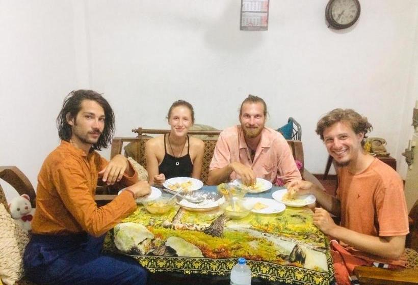 بنسيون Malsha Villa