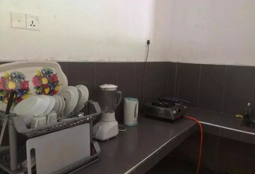 ペンション Malsha Villa