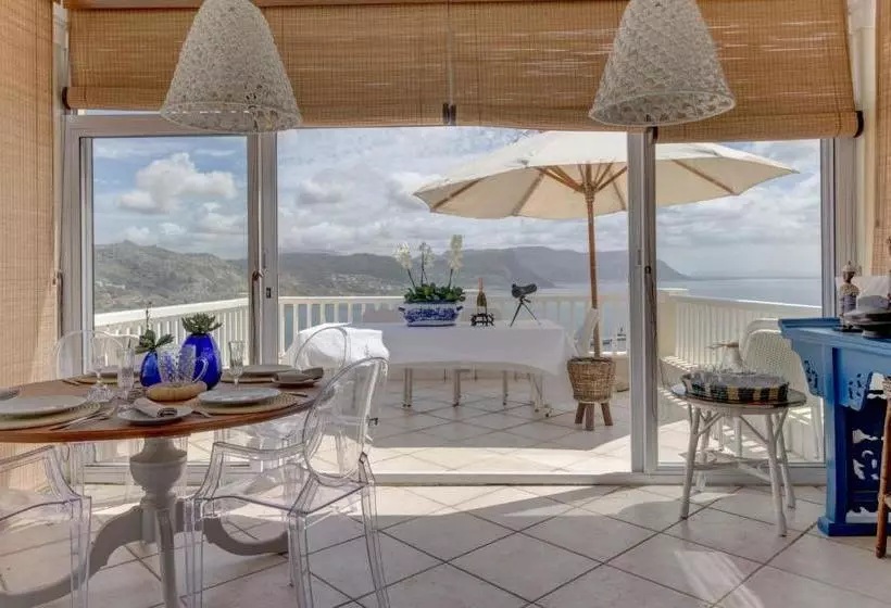 Majatalo Penguin Palace