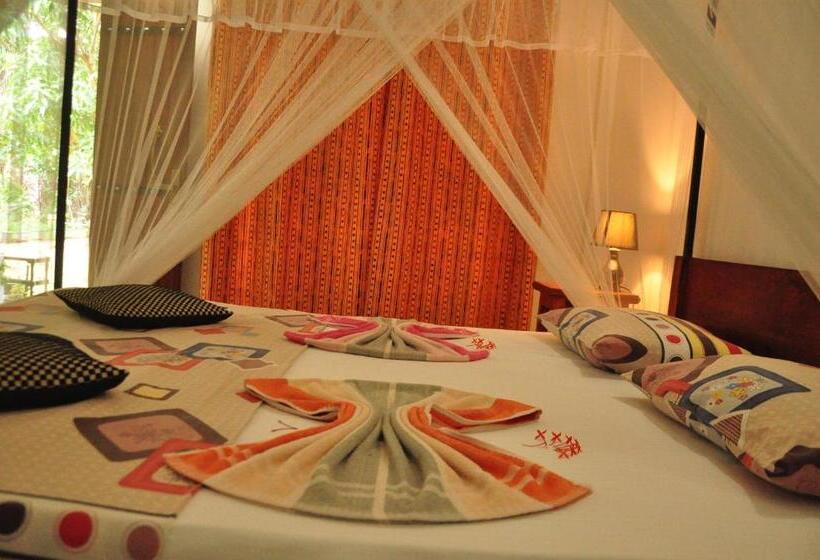 Pensionat Sigiriya Flower Guest