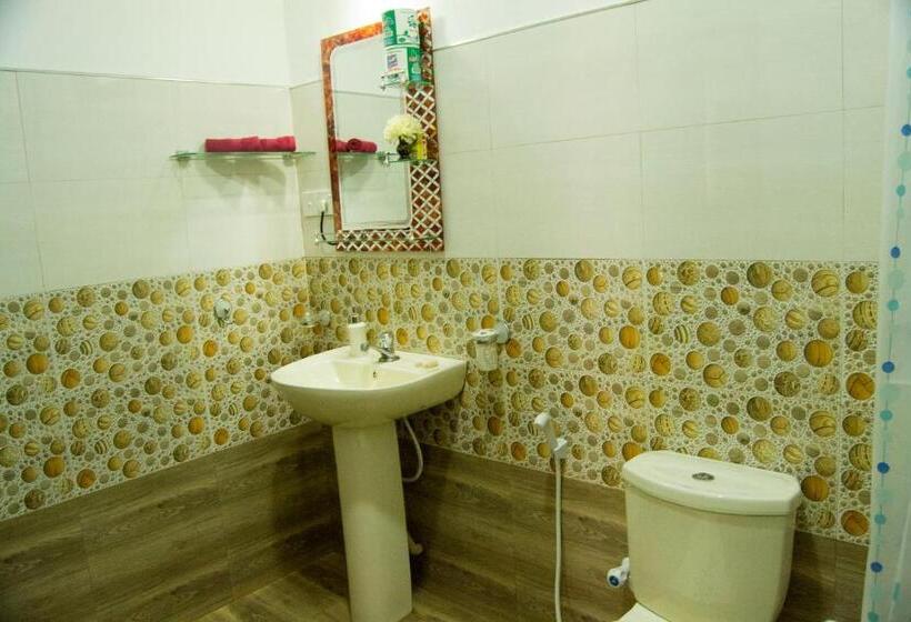 Pensionat Sigiriya Flower Guest