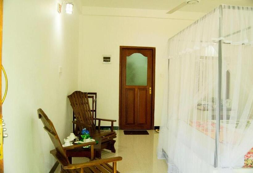 Pensionat Sigiriya Flower Guest