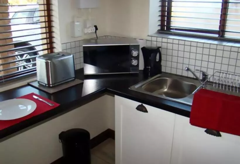 Majatalo Zamar Guest House