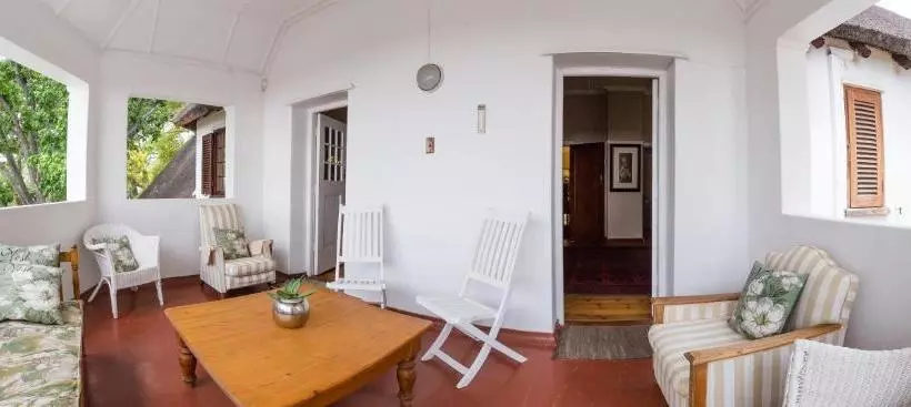 Majatalo Zonneweelde Guest House