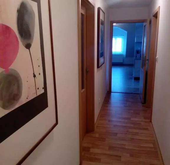 Retkeilymaja Hostinské Pokoje U Kulináře