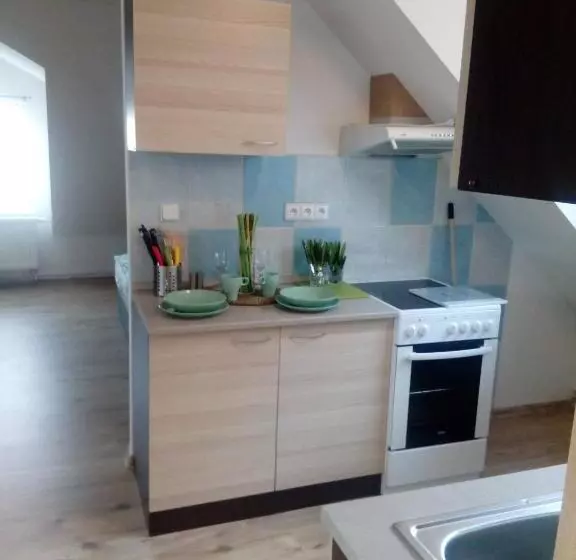 Retkeilymaja Hostinské Pokoje U Kulináře